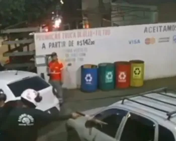 Homem é assassinado a tiros na frente da esposa e do filho em posto de combustíveis