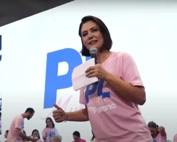 Michelle publica vídeo convocando apoio do Éxercito Rosa a Flávio Bolsonaro