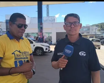 Pessoa com deficiência visual denuncia acidentes com toldos de lojas no Centro de Palmeira dos Índios