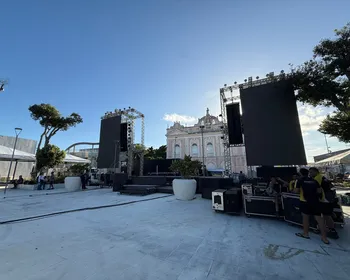 Vídeo: veja como está ficando a Praça Deodoro para o ato de Lula nesta quinta