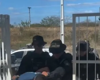 Suspeito de matar homem em Delmiro Gouveia é preso enquanto tentava fugir para Paulo Afonso