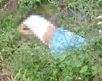 Susto e tiroteio: populares encontram corpo de homem em área de mata no Benedito Bentes