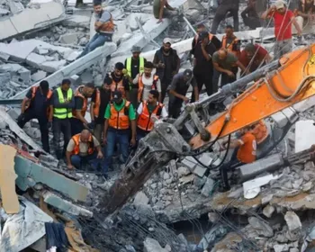 Veja imagens de crianças que sobreviveram a desabamento de prédio em Gaza