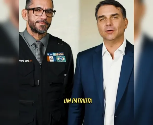 Flávio Bolsonaro pede votos para Leonardo Dias em Alagoas