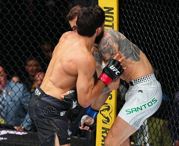 Maurício Ruffy trava batalha intensa, mas é derrotado por Tsarukyan no UFC 331