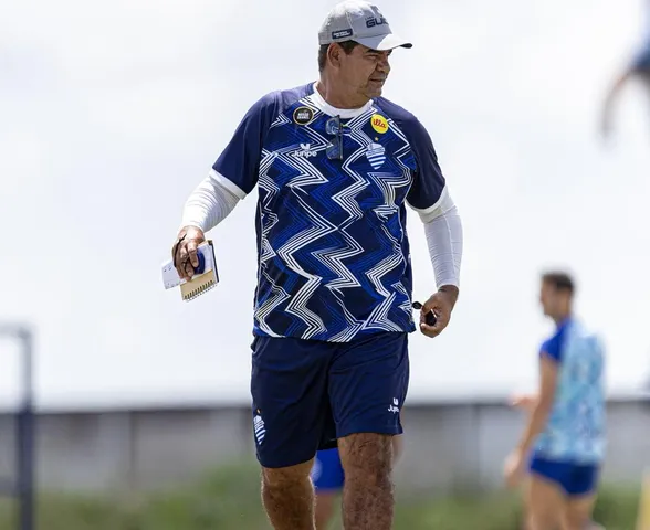 Moacir Júnior aposta em força do elenco e apoio da torcida para guiar o CSA ao acesso