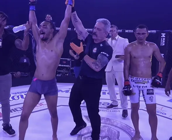 Neto Monstrinho mantém cartel invicto e supera Valmir Silva na primeira luta do Coliseu
