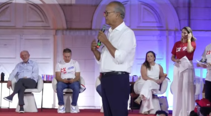 Confira, na íntegra, discurso de Dr. Wanderley em ato no Centro de Maceió