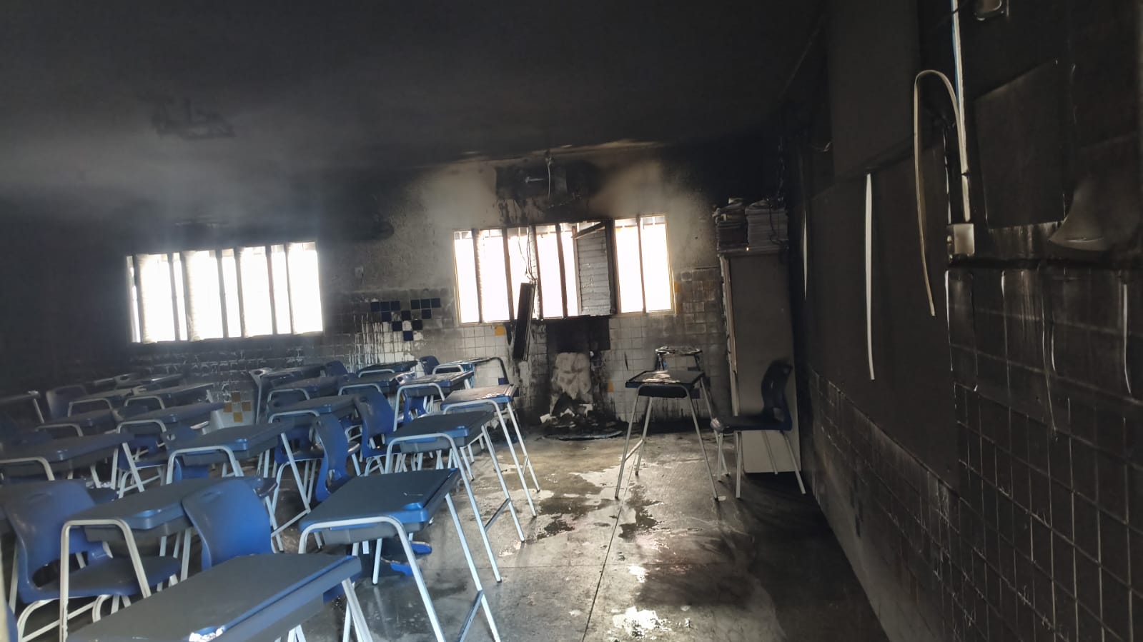 Incêndio atinge sala de escola em Arapiraca; aulas serão suspensas até terça-feira