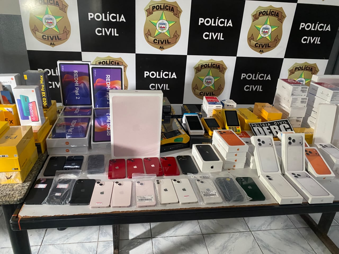 iPhones, iPads e mais: polícia apreende produtos eletrônicos avaliados em mais de R$ 500 mil