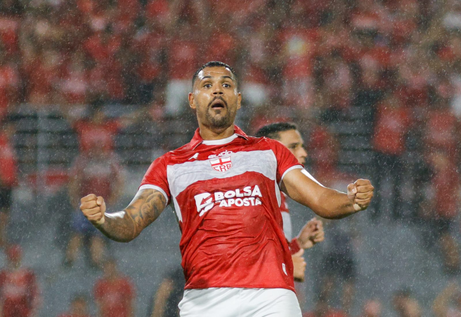 Mikael comenta permanência no CRB e projeta busca pelo acesso: “Um sonho incrível”