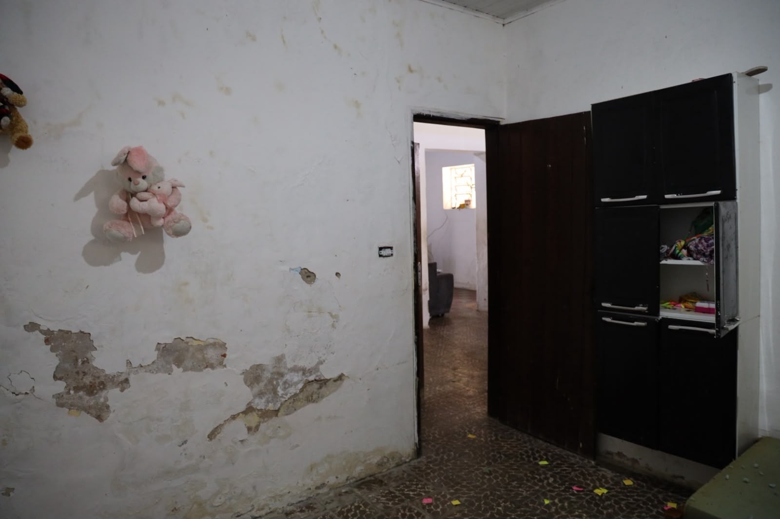 Fiscalização encontra irregularidades em abrigos para idosos; veja fotos e vídeo