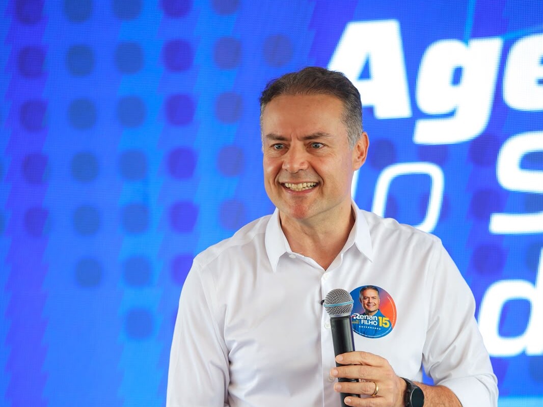 Renan aposta em energia a gás para gerar empregos e contrapõe experiência ao improviso