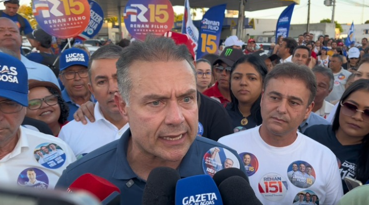 Renan Filho critica pagamento de servidores pelo BRB: “É um risco”
