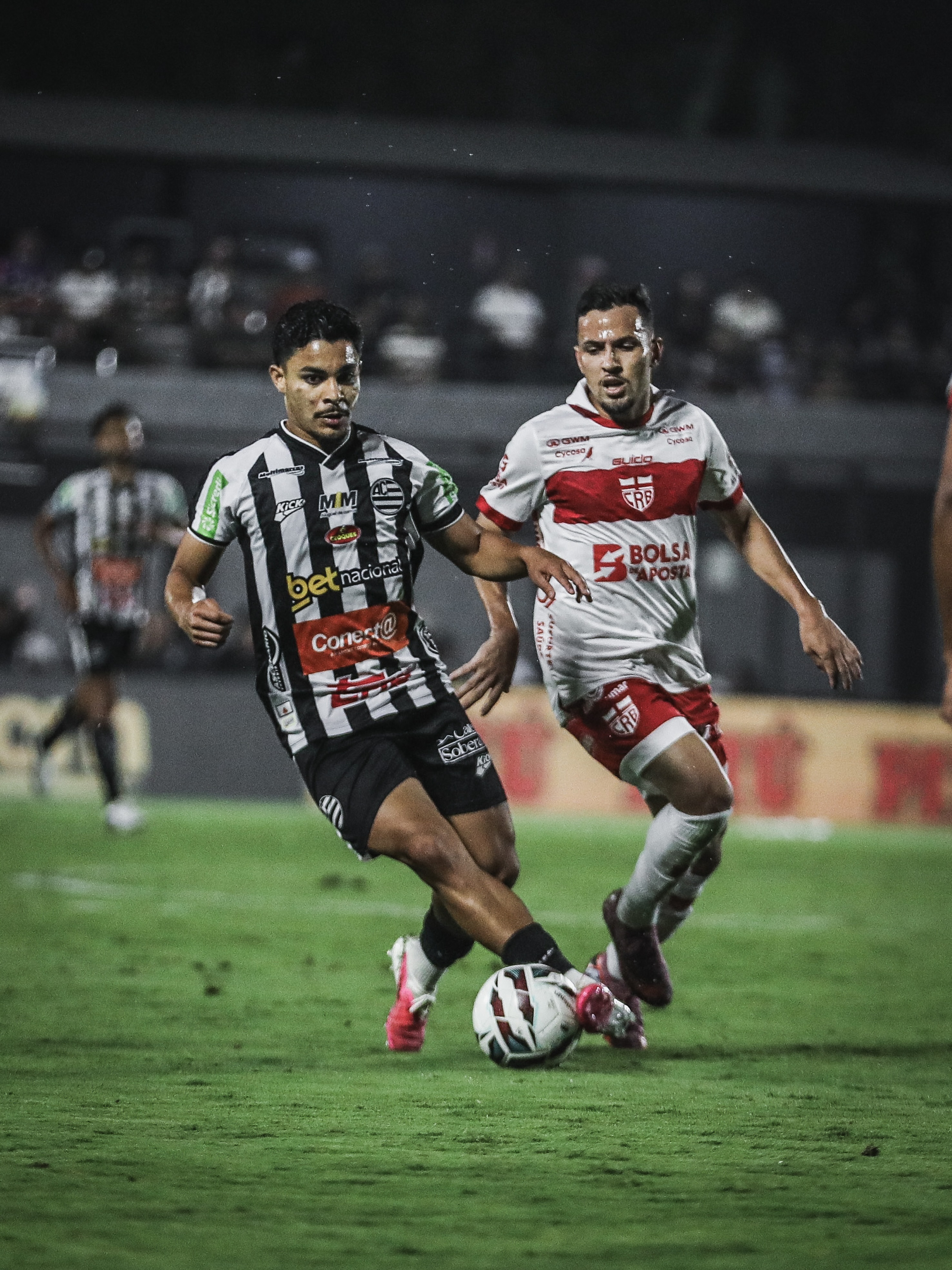Mikael amplia para o CRB contra o Athletic: 2 a 0; acompanhe ao vivo na Gazeta