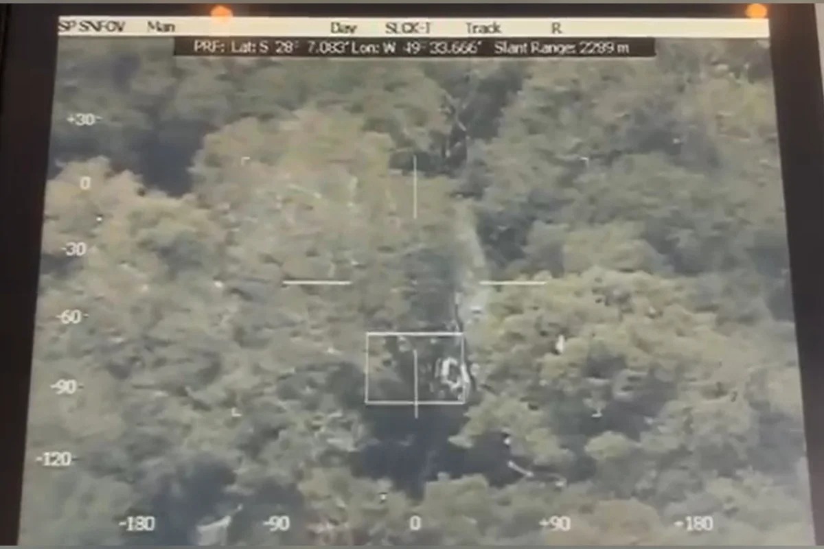 Vídeo: FAB divulga imagens da operação que encontrou helicóptero com o cantor Rick