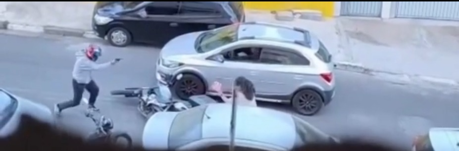 Vídeo: policial civil é roubado; PM de folga vê, reage e suspeito morre