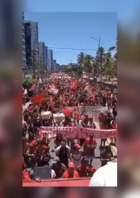 Ato na orla de Maceió reúne apoiadores pela reeleição de Lula; confira como foi