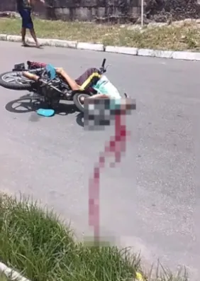 Câmeras registram momento em que motociclista é baleado na Santa Amélia