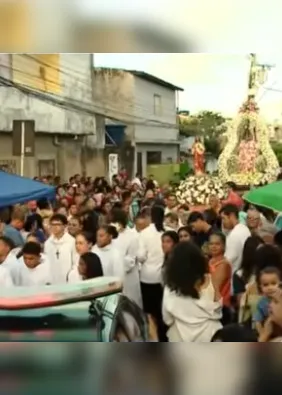 Fiéis celebram Nossa Senhora Aparecida com missa e procissão na Ponta Grossa