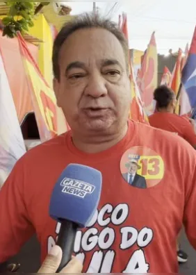 Marcos Barbosa aposta em vitória de Lula durante ato na orla lagunar de Maceió