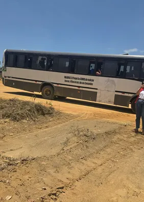 Ônibus não cadastrado é apreendido por transportar eleitores em Paripueira