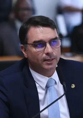 TSE diz que falha no "Pool de Mídias" deixou propaganda de Flávio sem áudio