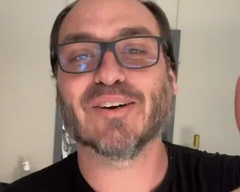 Carlos Bolsonaro convoca apoiadores para o Bloco do 22 em Maceió nesta quinta-feira