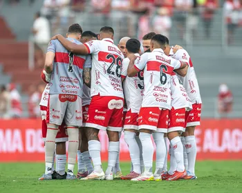 CRB tem sete jogadores pendurados para confronto direto com o Atlético-GO pela Série B
