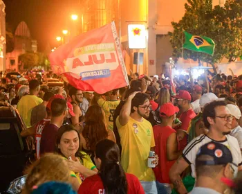 Eleitores de Lula comemoram vitória nas ruas de Maceió; VEJA VÍDEOS