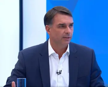 Flávio promete que não vai reverter fim da escala 6x1 se for eleito