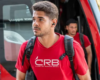 João Neto destaca união do CRB na briga pelo G6: 'Estamos fechados