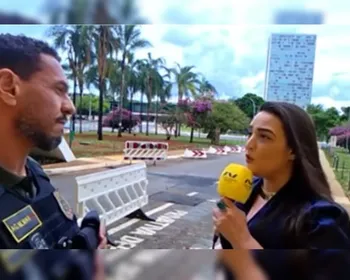 Jornalista é abordada por policial durante ao vivo na Câmara dos Deputados