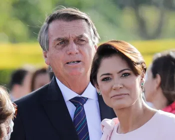 Michelle chama Jair de "líder" e diz que ele defende "momento de união"