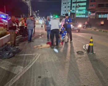 Passageira de moto por app morre após ser atropelada por caminhão no São Jorge