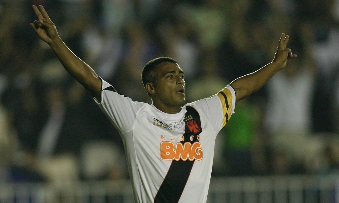 Antes do sucesso, Romário ficou perto de jogar no CSA; entenda a história