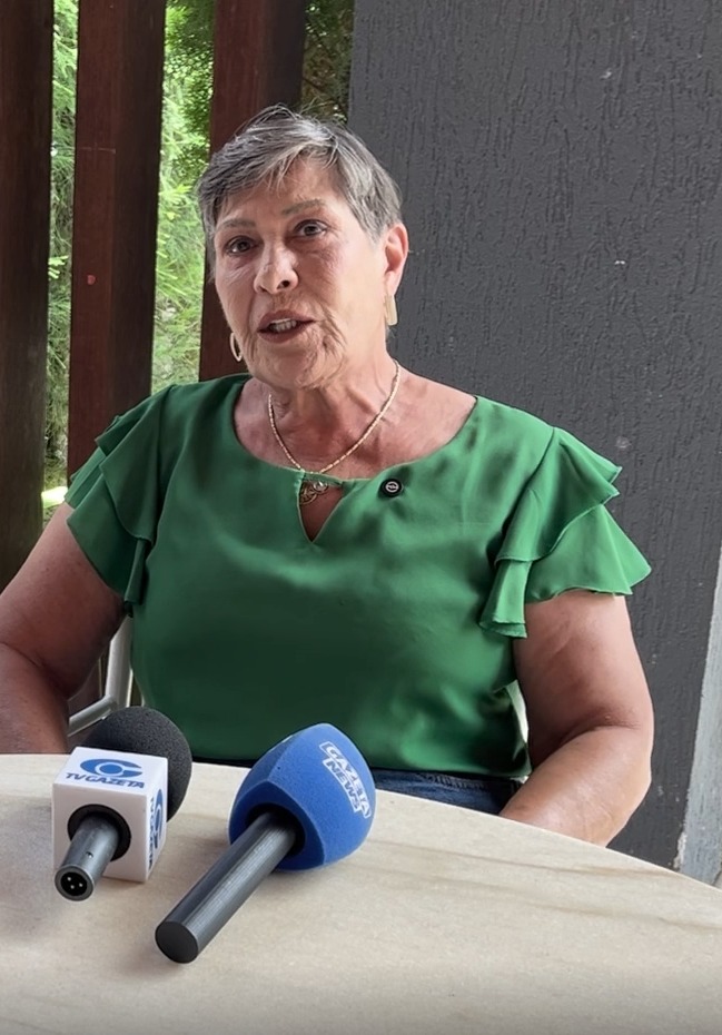 Célia Rocha se antecipa a JHC e declara apoio a Flávio Bolsonaro