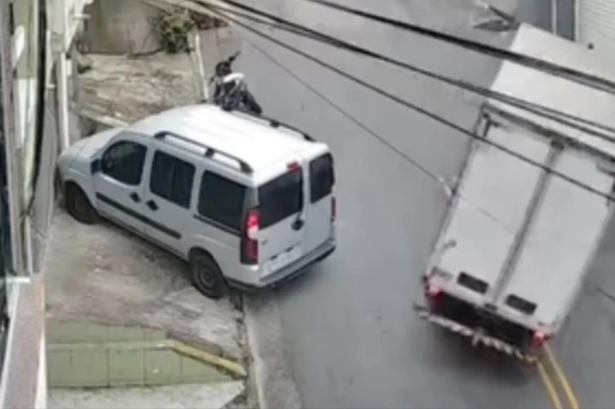 Ladeira abaixo: caminhão quase acerta ciclista ao perder o controle; veja o vídeo