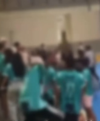 Pancadaria entre alunos interrompe jogos internos de escola estadual em Maceió