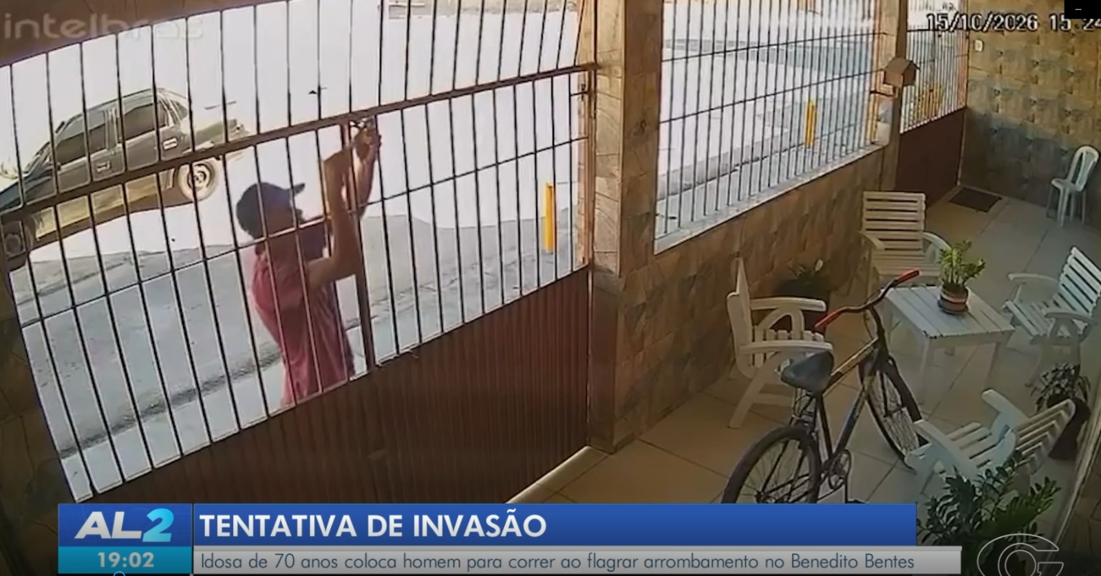 “Pega ladrão!” Homem tenta arrombar portão, inventa desculpa e foge em Maceió