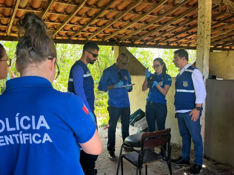 Veja imagens da reprodução simulada da morte da criança encontrada enforcada
