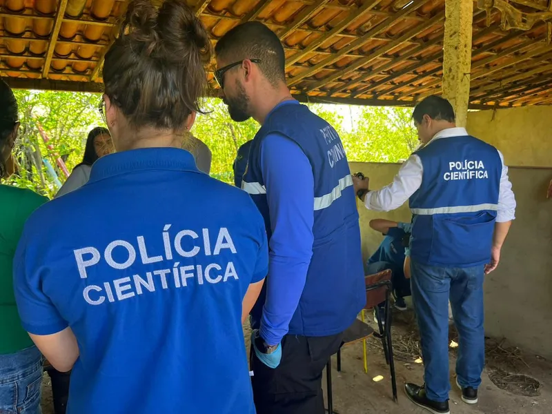Veja imagens da reprodução simulada da morte da criança encontrada enforcada