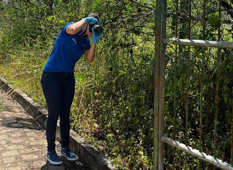 Veja imagens da reprodução simulada da morte da criança encontrada enforcada