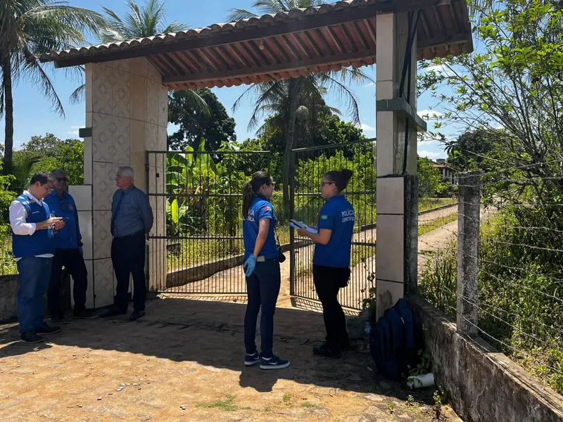 Veja imagens da reprodução simulada da morte da criança encontrada enforcada