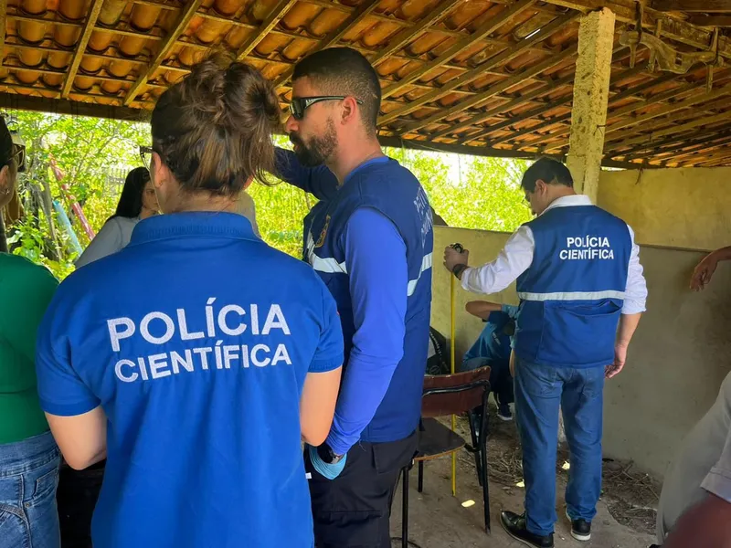 Veja imagens da reprodução simulada da morte da criança encontrada enforcada