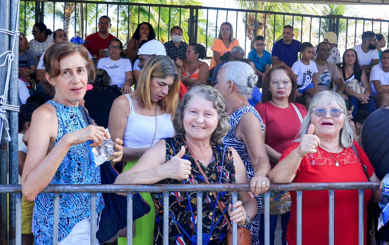 Desfile reúne população para celebrar os 207 anos da Emancipação Política de Alagoas