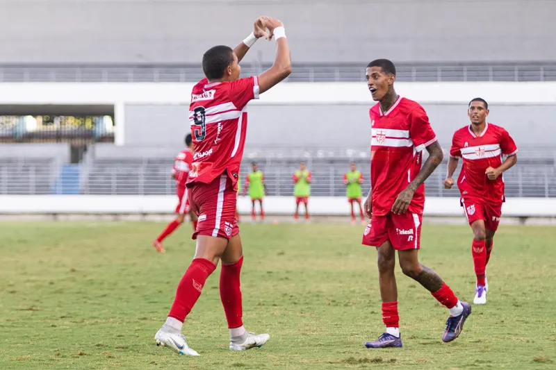 CRB vence o Sampaio Corrêa de virada na estreia da Série B do Brasileirão sub-20