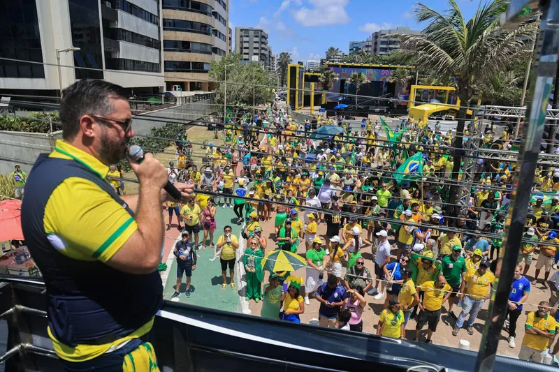 Manifestantes se reúnem em Maceió e pedem anistia para condenados do 8 de janeiro