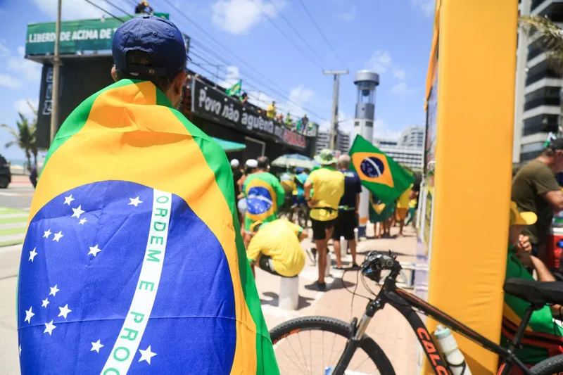 Manifestantes se reúnem em Maceió e pedem anistia para condenados do 8 de janeiro