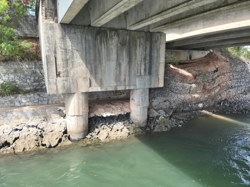 Órgãos fizeram vistoria na ponte após suspeita de possível ruptura.